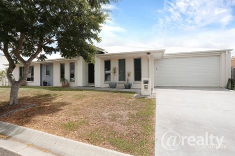Property photo of 35 Hillside Circuit Chermside West QLD 4032
