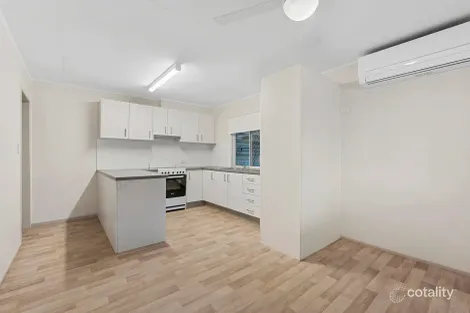 Property photo of 9 Bishop Road Beachmere QLD 4510