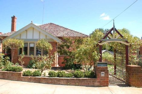 261 Bentinck St, Bathurst, NSW 2795