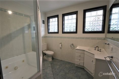 Property photo of 14 Hillcrest Avenue Mount Gambier SA 5290