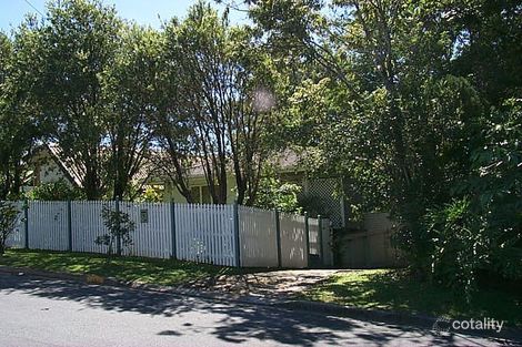 5 Cooleroo Cres, Southport, QLD 4215