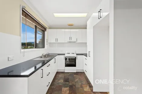 Property photo of 1 Swain Crescent Dapto NSW 2530