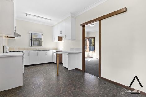 Property photo of 8 Anzac Mews Wattle Grove NSW 2173