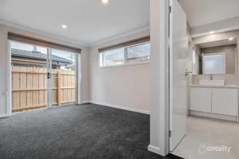 Property photo of 3 Avish Close Mooroolbark VIC 3138