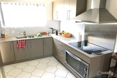 209 Juliette St, Greenslopes, QLD 4120