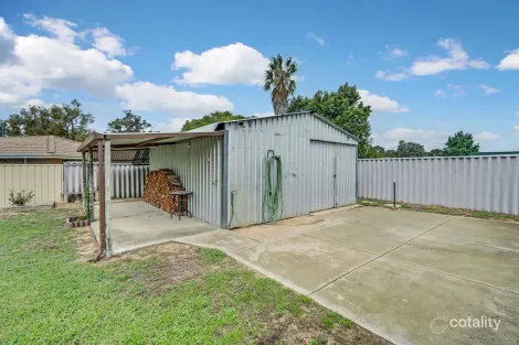 Property photo of 16 Saskatchewan Way Greenfields WA 6210