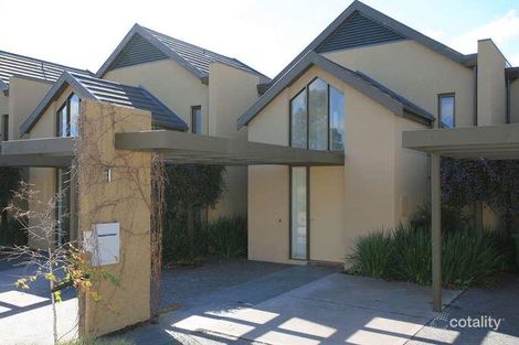 Property photo of 13 St Andrews Court Chirnside Park VIC 3116