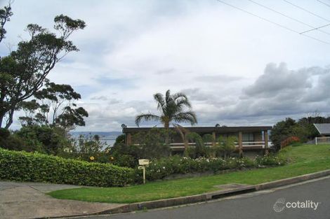 1 Arnold Cres, Lake Heights, NSW 2502