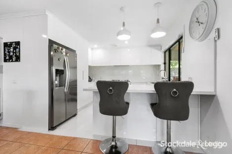 Property photo of 17 Swallow Grove Traralgon VIC 3844