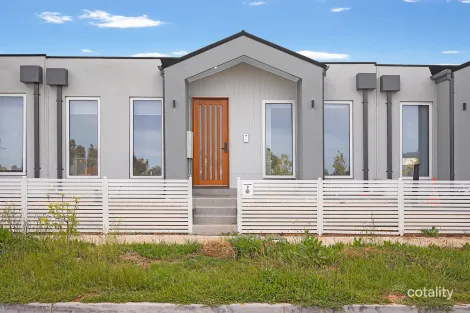 7 Ficus Way, Rockbank, VIC 3335