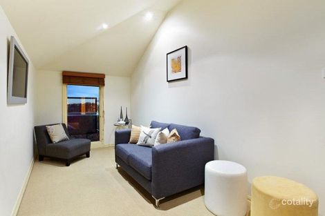 Property photo of 3/22 Ivanhoe Parade Ivanhoe VIC 3079