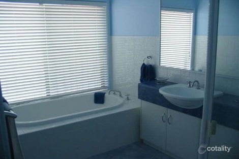 Property photo of 7 Tradewinds Avenue Summerland Point NSW 2259