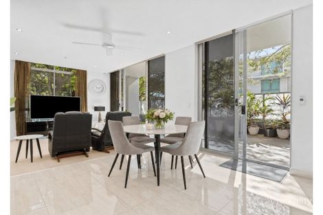 216/3 Como Cres, Southport, QLD 4215