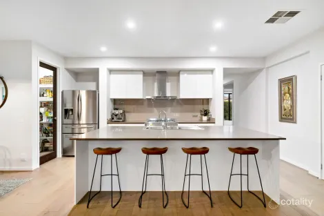 Property photo of 33 Hull Road Croydon VIC 3136