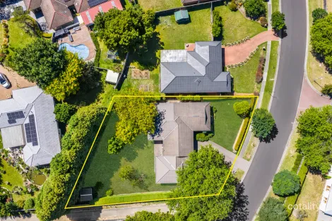 Property photo of 28 Robinia Drive Bowral NSW 2576