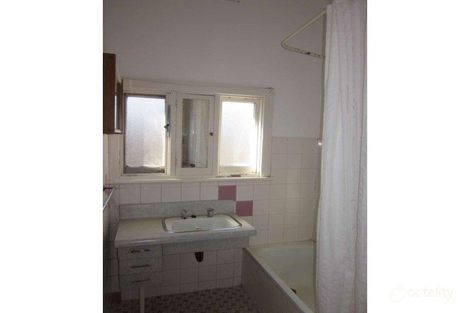 Property photo of 17 Windsor Avenue Strathmore VIC 3041