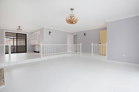 Property photo of 22 Nerang Circuit South Penrith NSW 2750