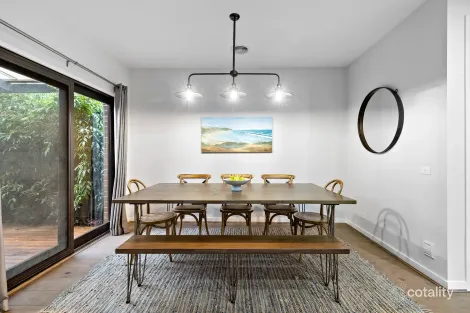 Property photo of 33 Hull Road Croydon VIC 3136