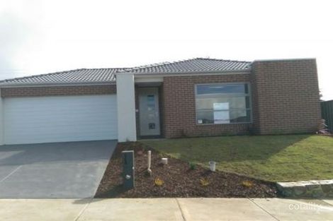 Property photo of 3 Albert Circuit Pakenham VIC 3810