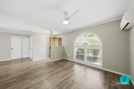 Property photo of 13 Cherrytree Place Waterford West QLD 4133