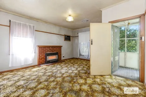 Property photo of 301 Beechworth Road Wodonga VIC 3690