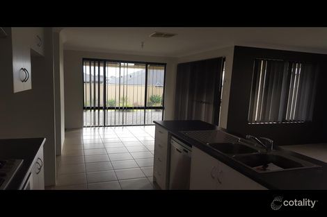 Property photo of 140 Braidwood Drive Australind WA 6233