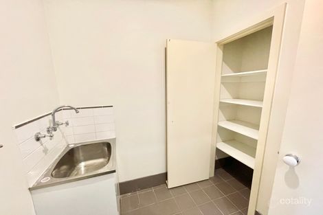 Property photo of 10 Amberlea Circuit Taylors Hill VIC 3037