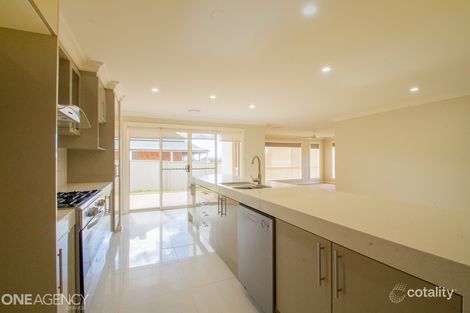 Property photo of 24 George Weily Place Orange NSW 2800
