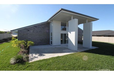 Property photo of 44 James Barnet Drive Kelso NSW 2795