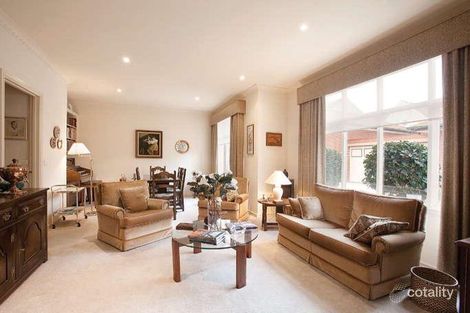 Property photo of 2/136 Through Road Camberwell VIC 3124