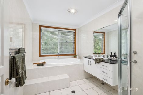 Property photo of 6 North Circle Blaxland NSW 2774