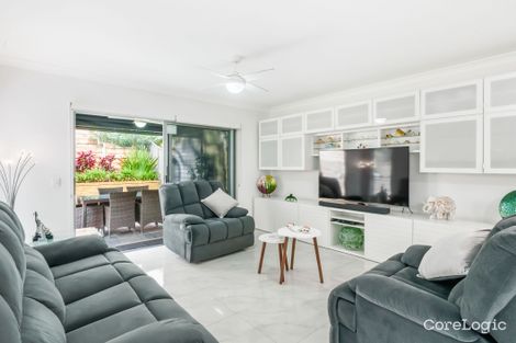 15a Sapphire Pl, Elanora, QLD 4221