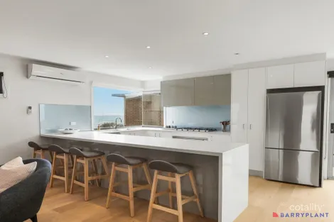 Property photo of 3/4 Osbourne Avenue Cowes VIC 3922