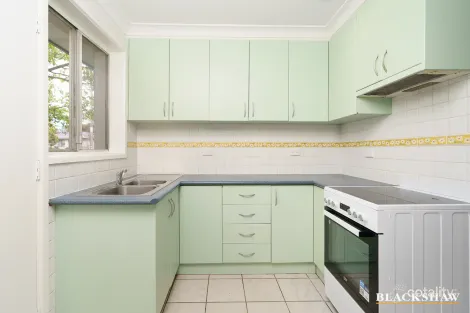 Property photo of 2/16 Wilgabar Way Karabar NSW 2620