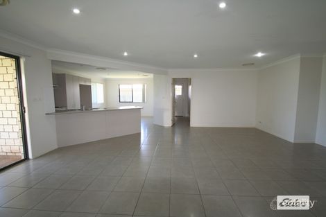Property photo of 31 Scenic Drive Emerald QLD 4720