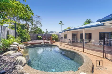 Property photo of 39 Trinity Beach Road Trinity Beach QLD 4879