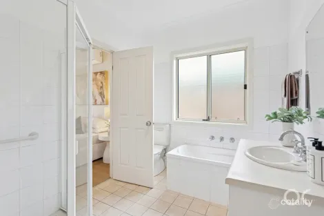 Property photo of 2 Letcher Road Oaklands Park SA 5046