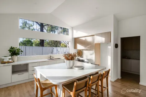 Property photo of 16A Aroha Terrace Black Forest SA 5035