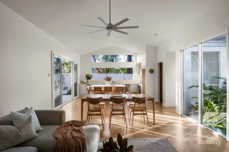 Property photo of 16A Aroha Terrace Black Forest SA 5035