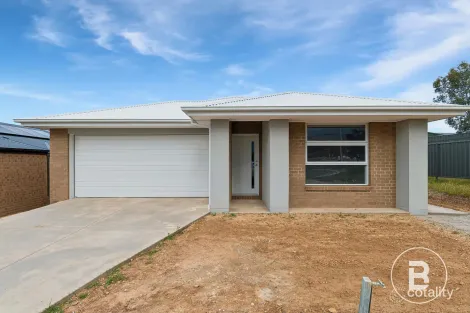 10 Langhorne Cl, Eaglehawk, VIC 3556