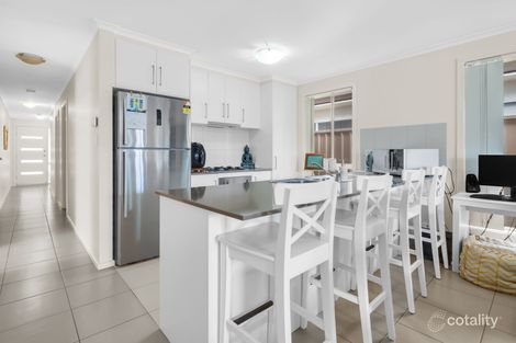 Property photo of 28 Yarr Crescent Seaford Meadows SA 5169