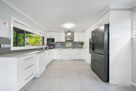 Property photo of 15 Murrumbong Road Summerland Point NSW 2259