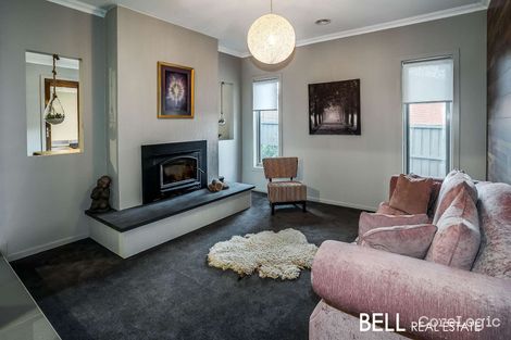 Property photo of 2 Head Street Croydon VIC 3136