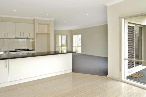 Property photo of 13/2 Coventry Drive Sandhurst VIC 3977