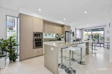 Property photo of 31 Whimbrel Crescent Coodanup WA 6210