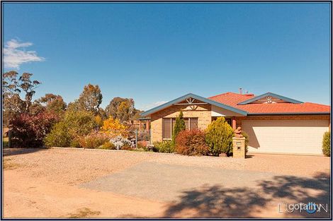 Property photo of 52 Hanrahan Crescent Dunlop ACT 2615