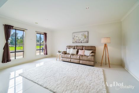 Property photo of 27 Kellerman Drive Point Cook VIC 3030