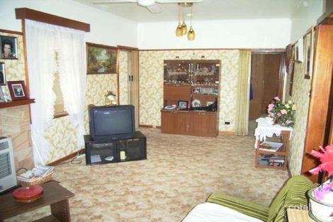 Property photo of 2 Lawry Street Wodonga VIC 3690
