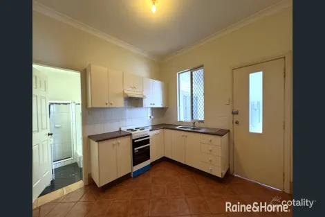 2/44 Tudor St, Hamilton, NSW 2303