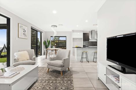 Property photo of 15 Piccadilly Court Mount Lofty QLD 4350